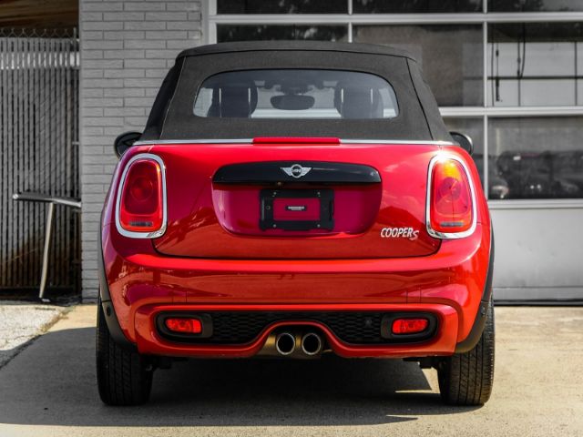 Photo 8 VIN: WMWWG9C57H3C80463 - MINI CONVERTIBLE 