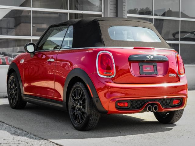 Photo 9 VIN: WMWWG9C57H3C80463 - MINI CONVERTIBLE 