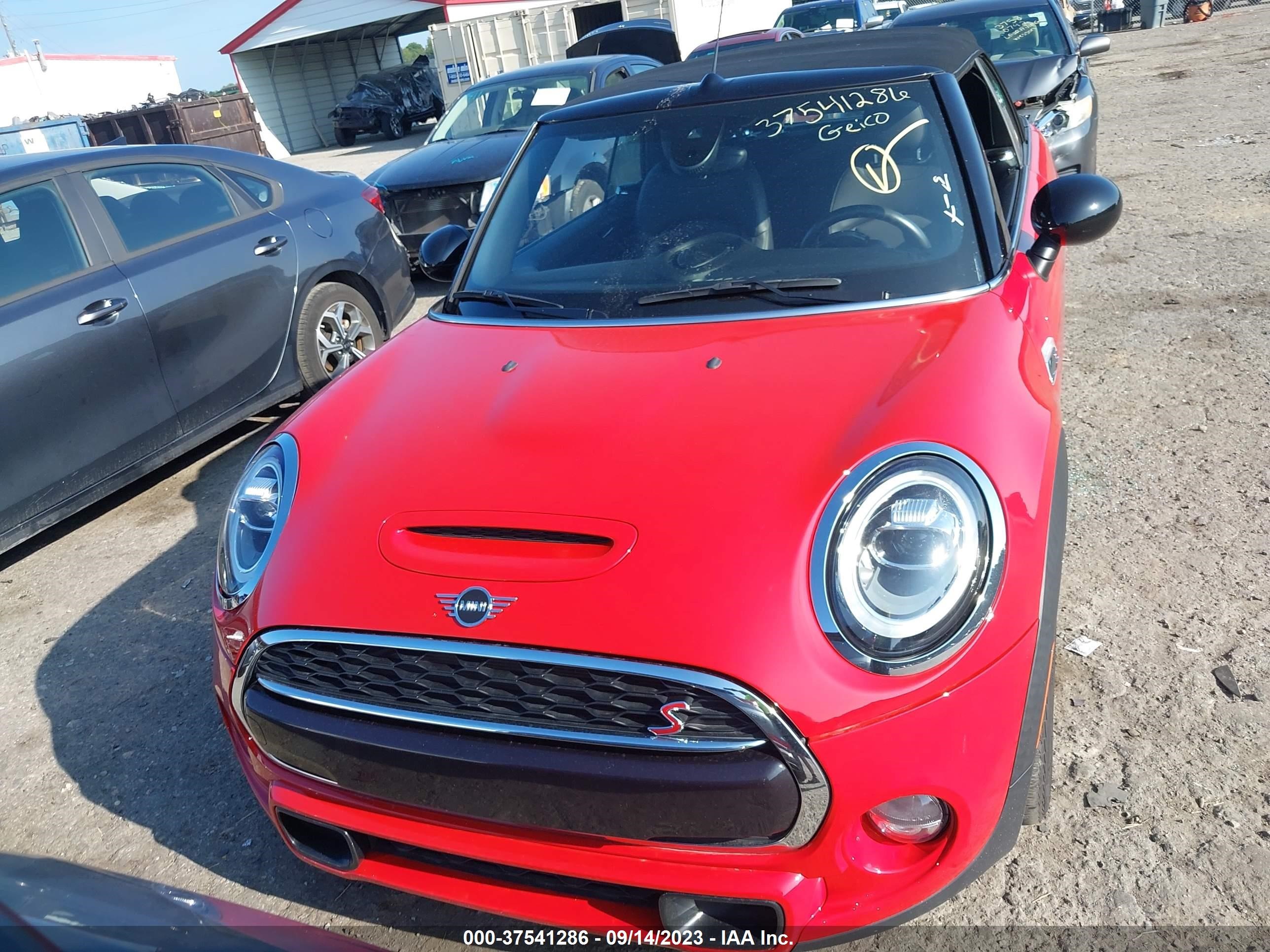 Photo 11 VIN: WMWWG9C59K3E41628 - MINI CONVERTIBLE 