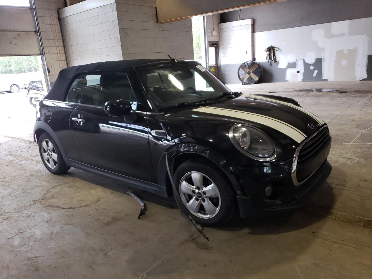 Photo 3 VIN: WMWWJ3C01L3L20920 - MINI COOPER 