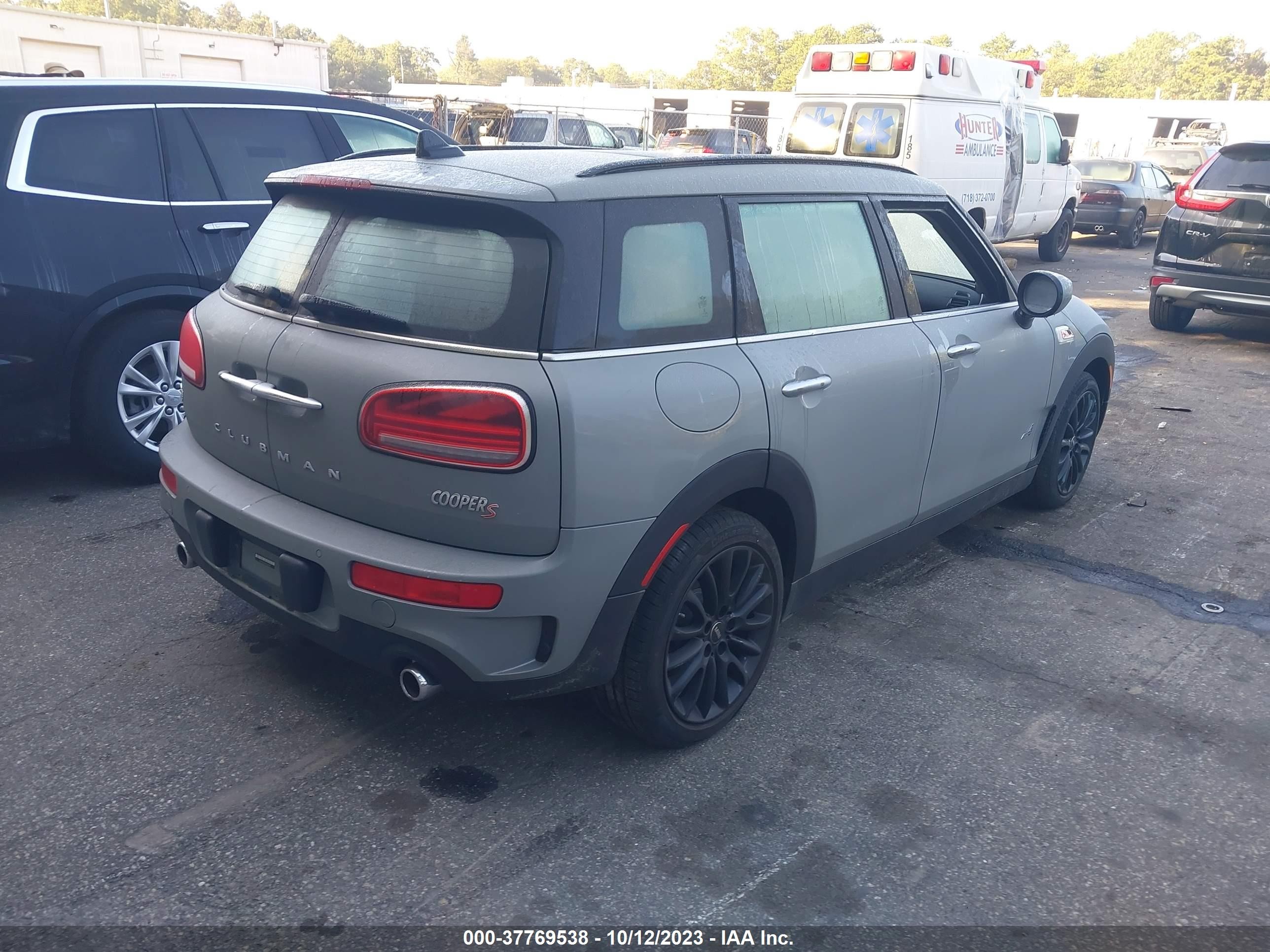 Photo 3 VIN: WMWXJ1C0XP2S85380 - MINI CLUBMAN 