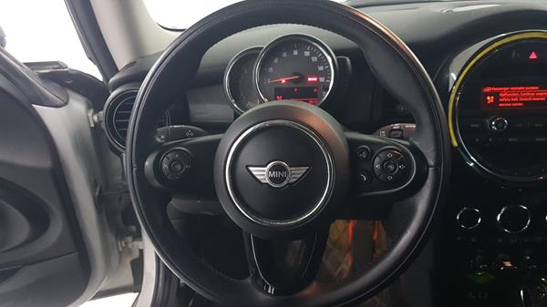 Photo 13 VIN: WMWXM5C50FT942268 - MINI COOPER 