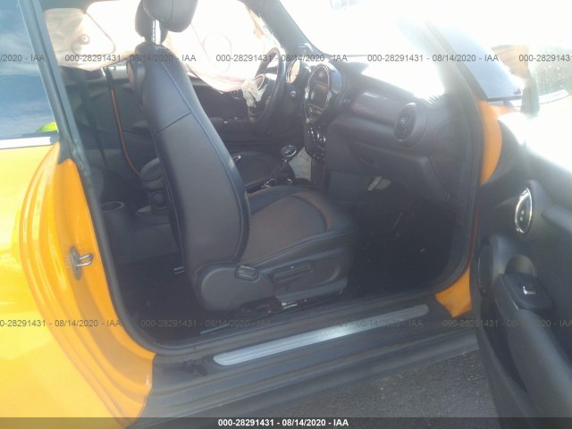 Photo 4 VIN: WMWXM5C51FT938388 - MINI HATCH 