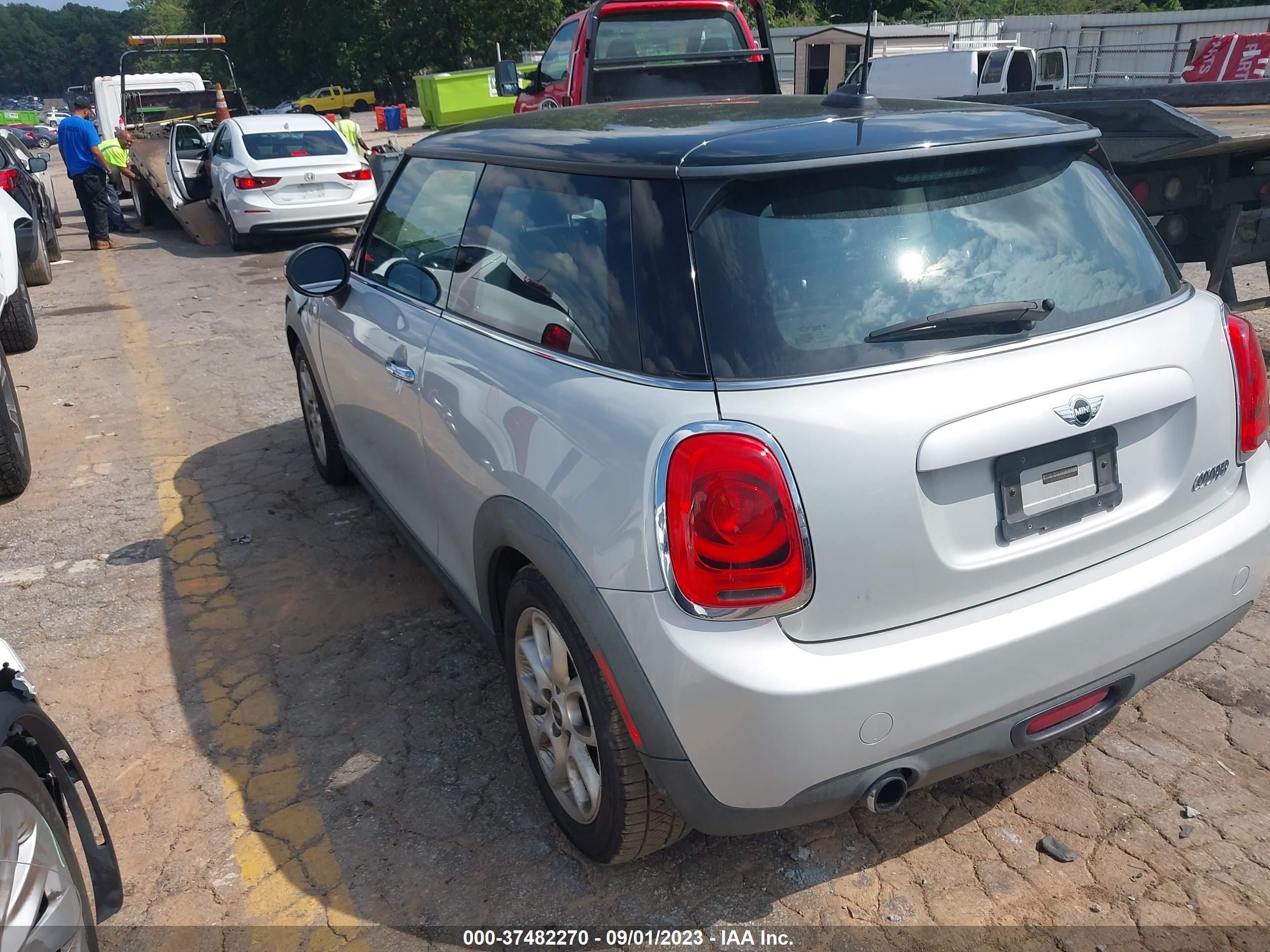 Photo 2 VIN: WMWXM5C53FT941258 - MINI HARD TOP 