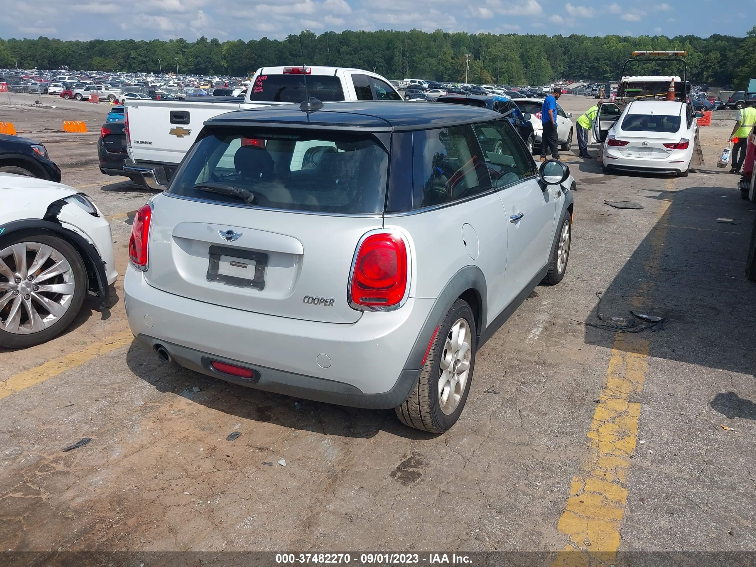 Photo 3 VIN: WMWXM5C53FT941258 - MINI HARD TOP 