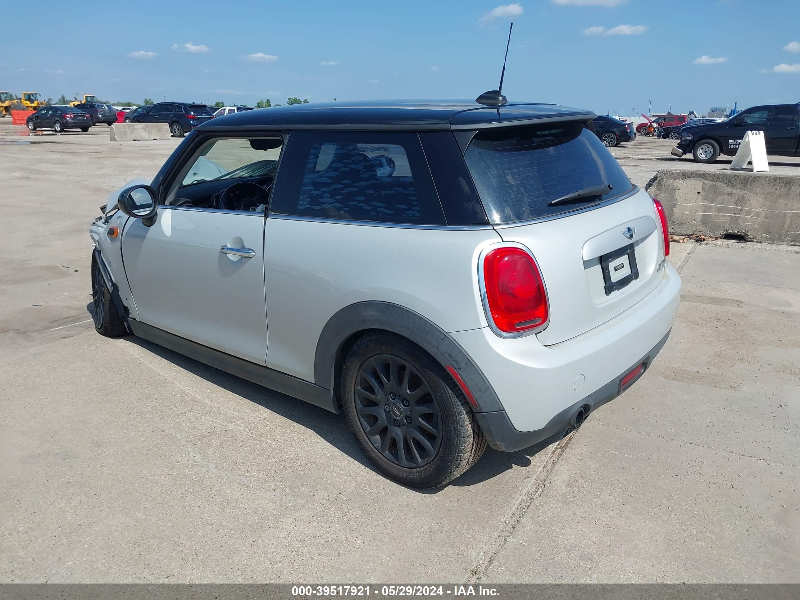 Photo 2 VIN: WMWXM5C54F3A58174 - MINI HARD TOP 