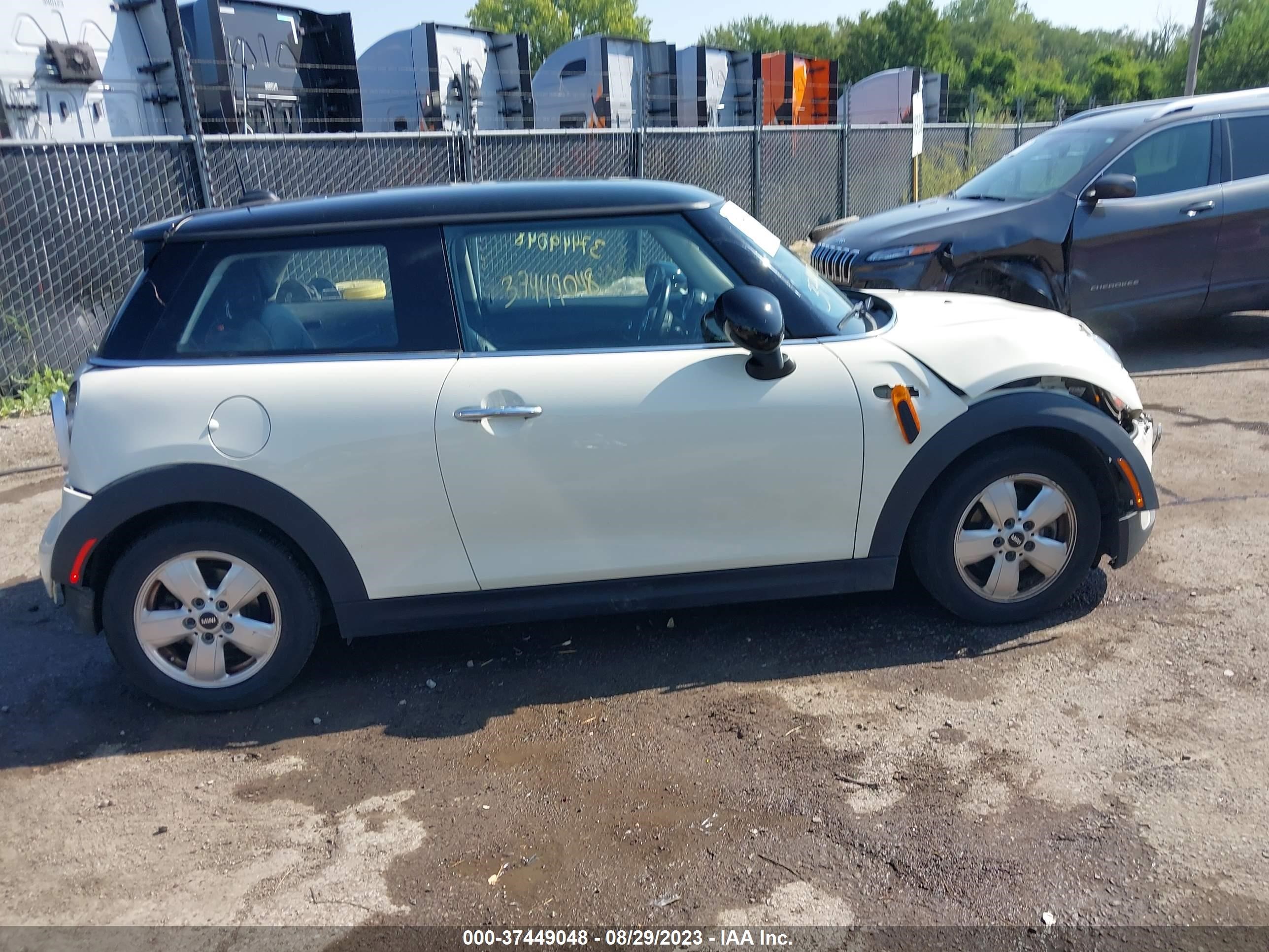 Photo 12 VIN: WMWXM5C55FT973192 - MINI HARD TOP 