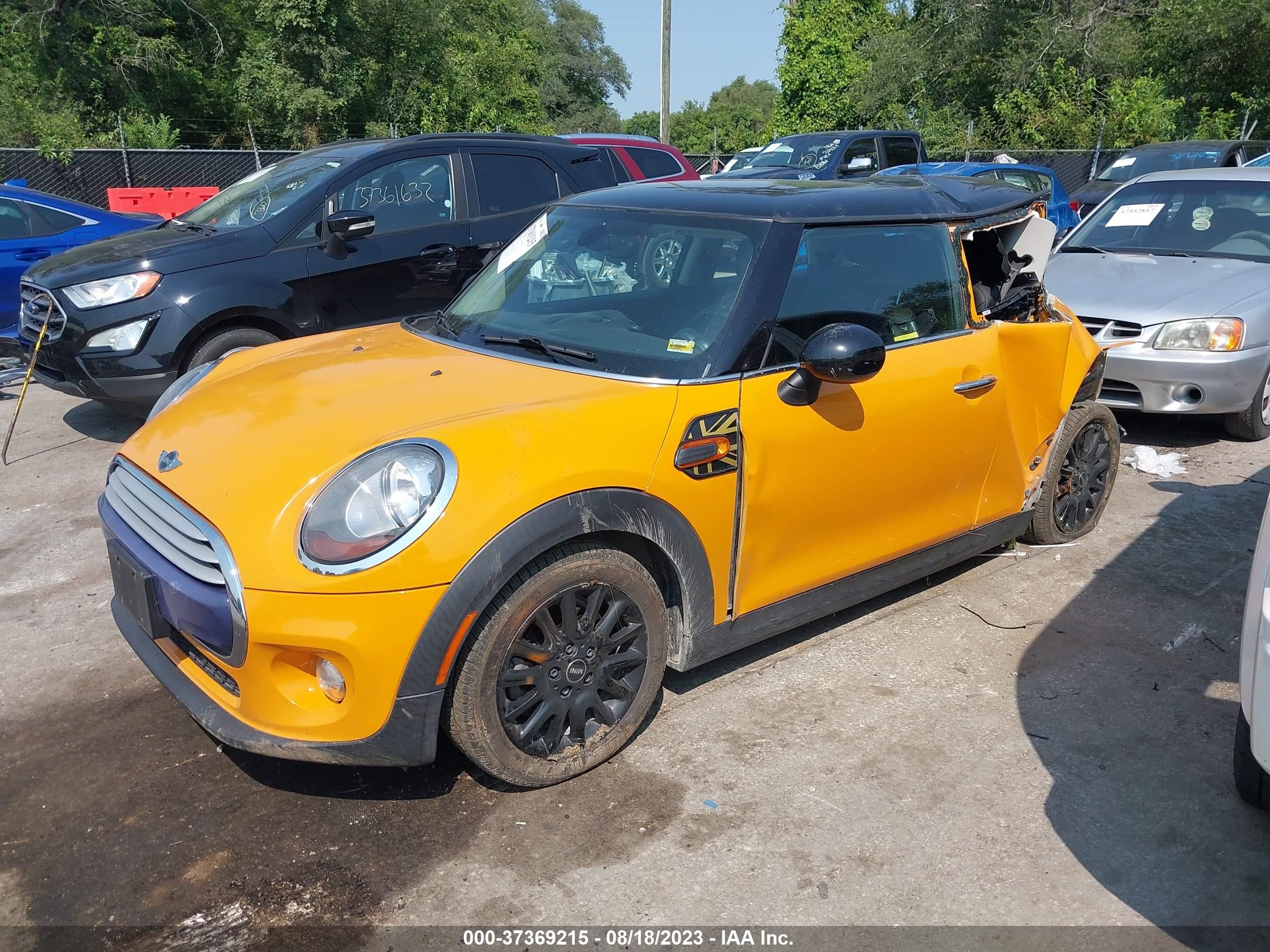 Photo 1 VIN: WMWXM5C56F3A56815 - MINI HARD TOP 