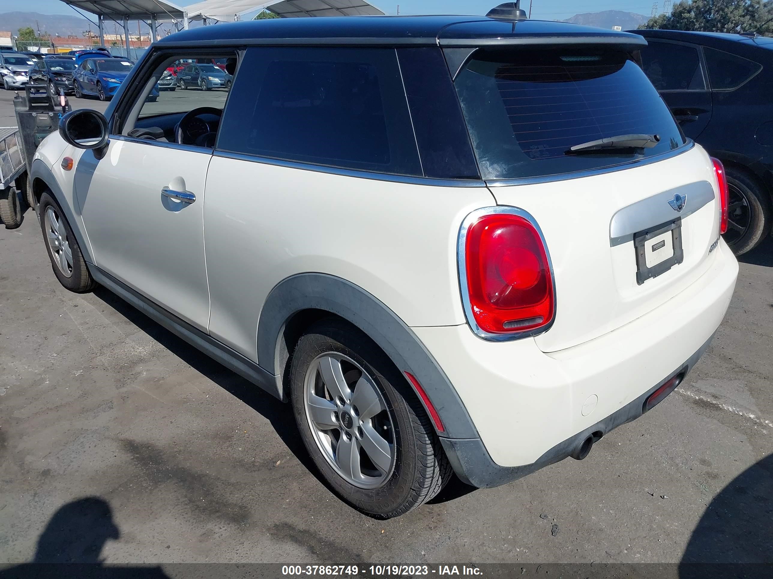 Photo 2 VIN: WMWXM5C58F3A57352 - MINI HARD TOP 