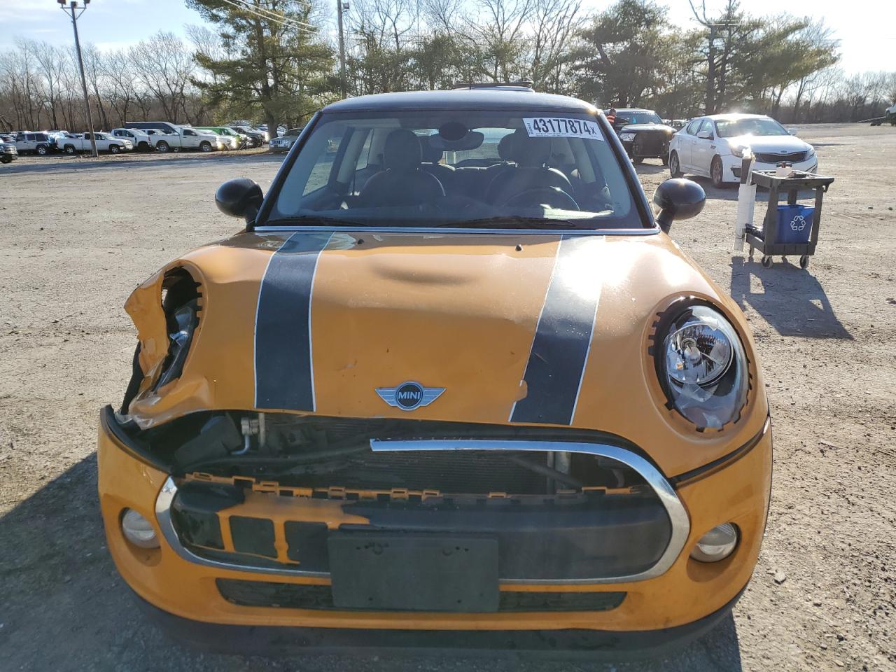 Photo 4 VIN: WMWXM5C5XF3A04992 - MINI COOPER 