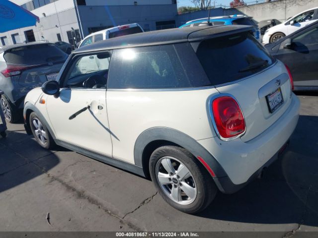 Photo 2 VIN: WMWXM5C5XF3A58891 - MINI HARDTOP 