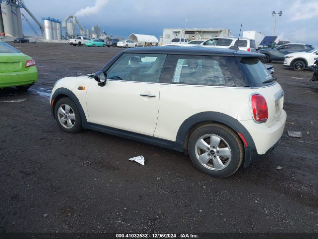 Photo 2 VIN: WMWXM5C5XF3B34058 - MINI HARDTOP 