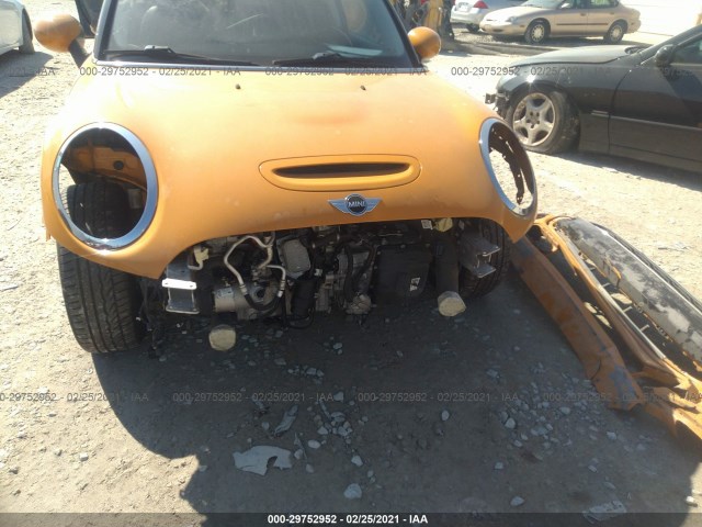 Photo 5 VIN: WMWXM7C52ET985875 - MINI COOPER 