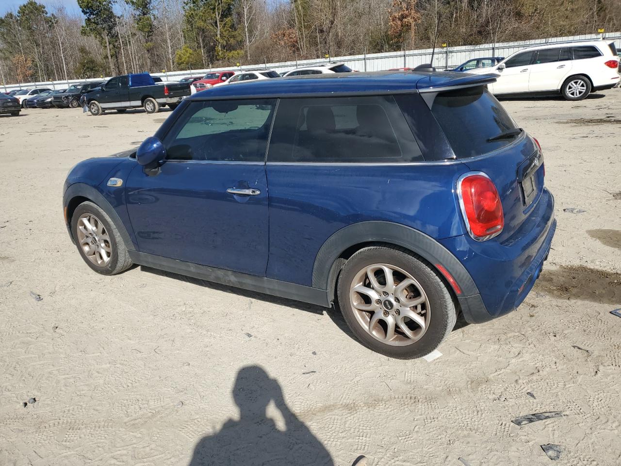 Photo 1 VIN: WMWXM7C57ET926126 - MINI HATCH 