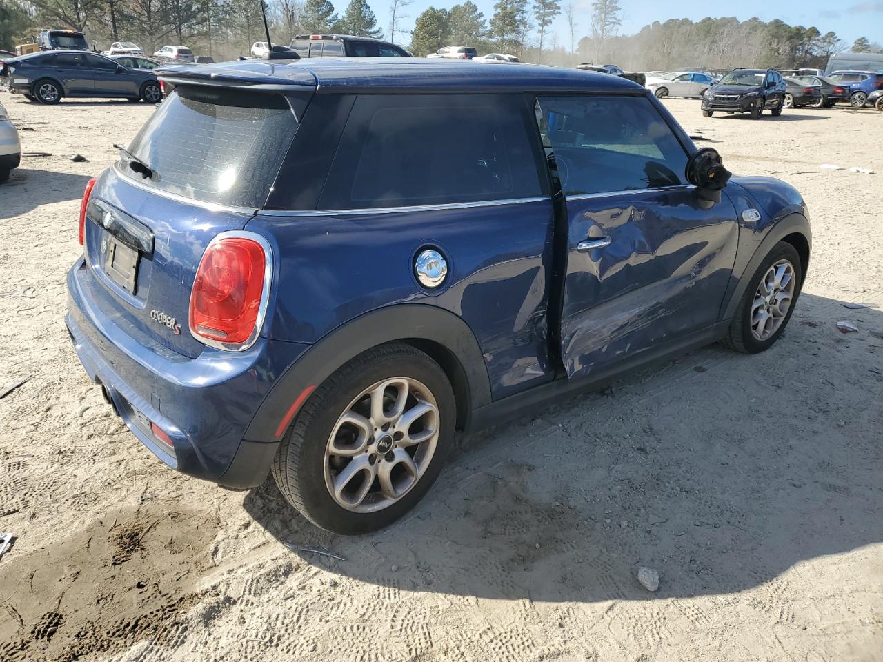 Photo 2 VIN: WMWXM7C57ET926126 - MINI HATCH 