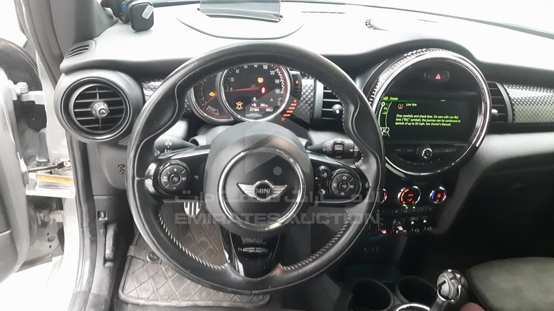 Photo 6 VIN: WMWXM9C50GT997733 - MINI COOPER 