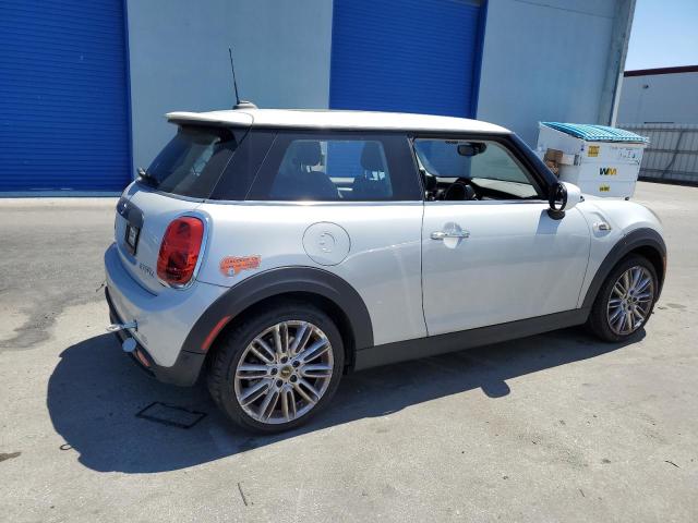 Photo 2 VIN: WMWXP3C01M2N53240 - MINI COOPER 