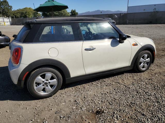 Photo 2 VIN: WMWXP5C31H2F61210 - MINI COOPER 