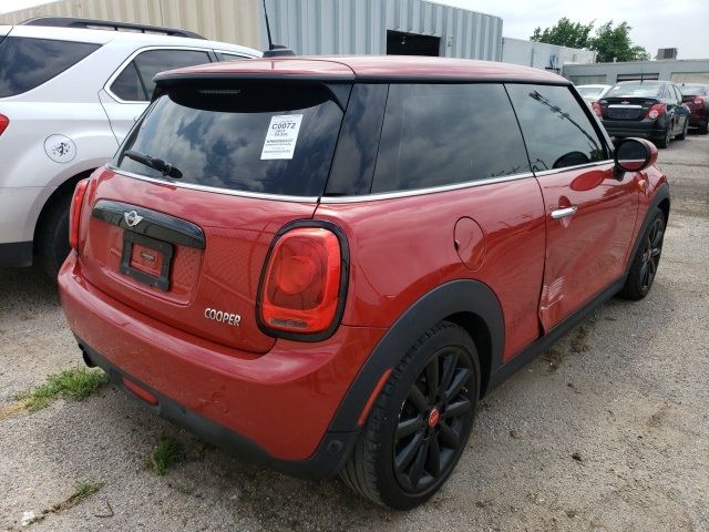 Photo 5 VIN: WMWXP5C32H3C64022 - MINI HARDTOP 2 DOOR 