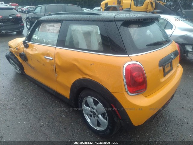 Photo 2 VIN: WMWXP5C36H2F61879 - MINI HARDTOP 2 DOOR 