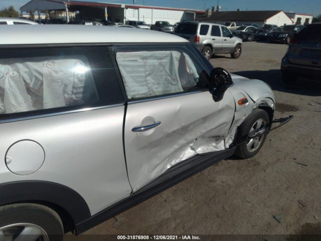 Photo 5 VIN: WMWXP5C38H2G60901 - MINI HARDTOP 2 DOOR 