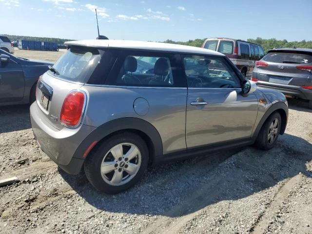 Photo 2 VIN: WMWXP5C3XH3C64446 - MINI COOPER 