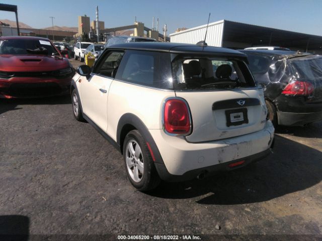 Photo 2 VIN: WMWXP5C3XH3C64897 - MINI HARDTOP 2 DOOR 