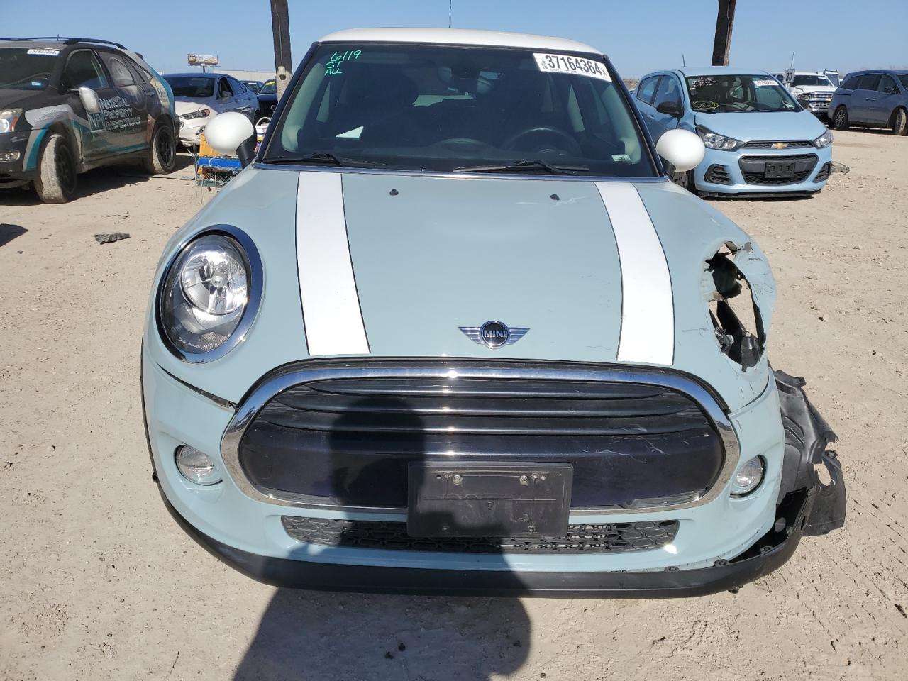 Photo 4 VIN: WMWXP5C50J2G63184 - MINI COOPER 