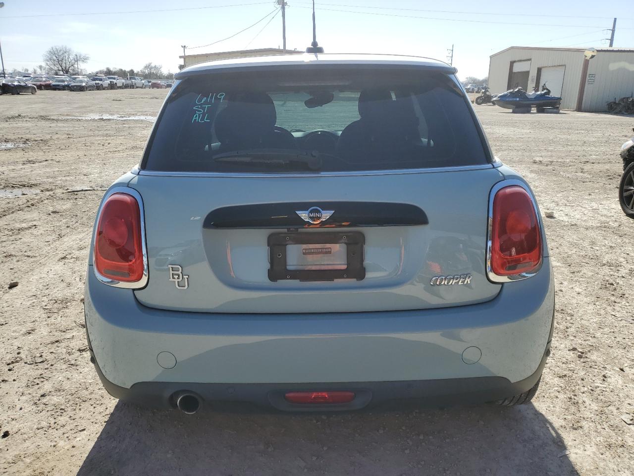 Photo 5 VIN: WMWXP5C50J2G63184 - MINI COOPER 