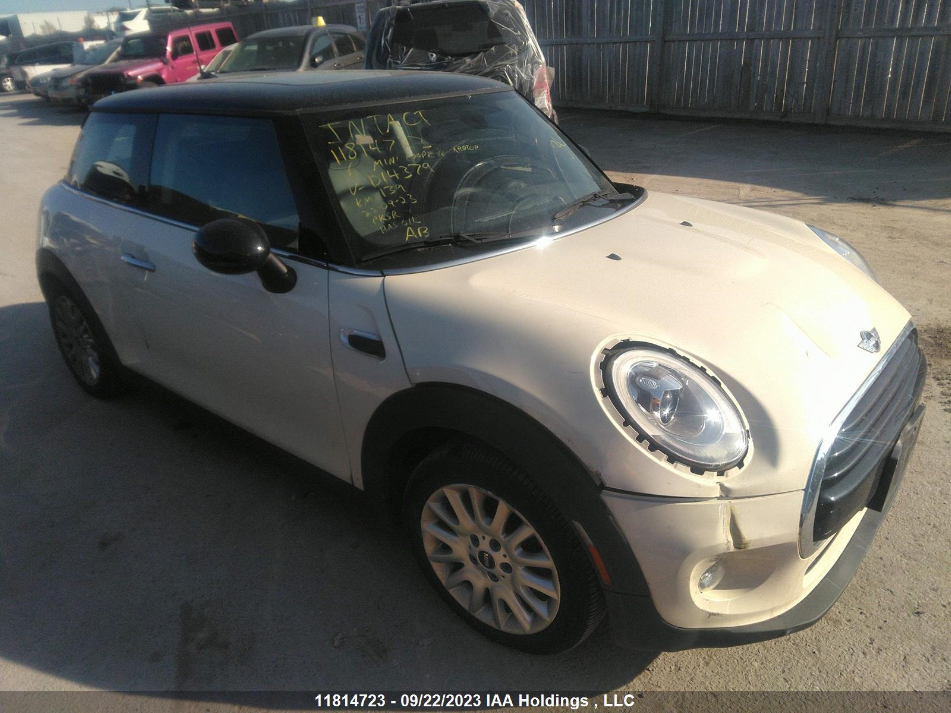 Photo 0 VIN: WMWXP5C51G2D14379 - MINI HARD TOP 