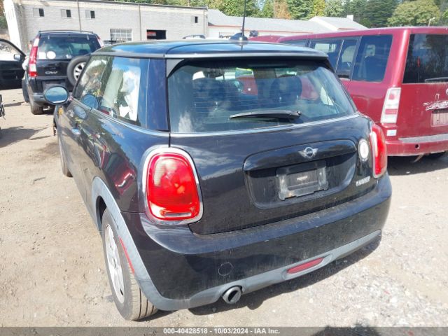 Photo 2 VIN: WMWXP5C51G3B14998 - MINI HARDTOP 