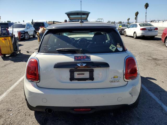 Photo 5 VIN: WMWXP5C51J2G63338 - MINI COOPER 