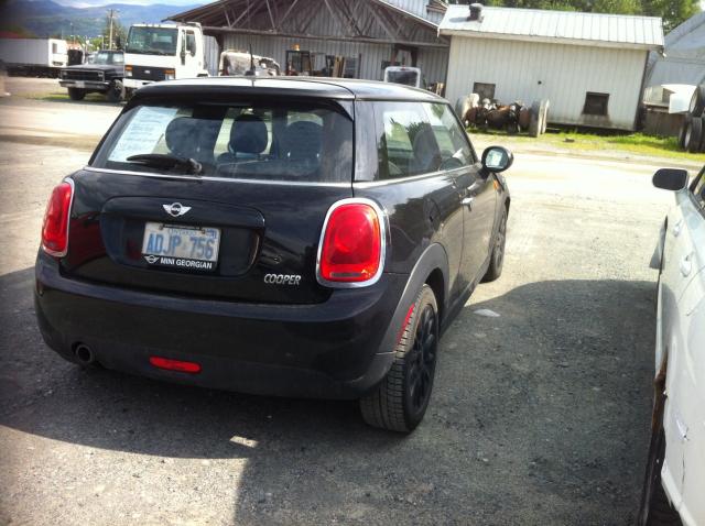 Photo 3 VIN: WMWXP5C51J2G64053 - MINI COOPER 