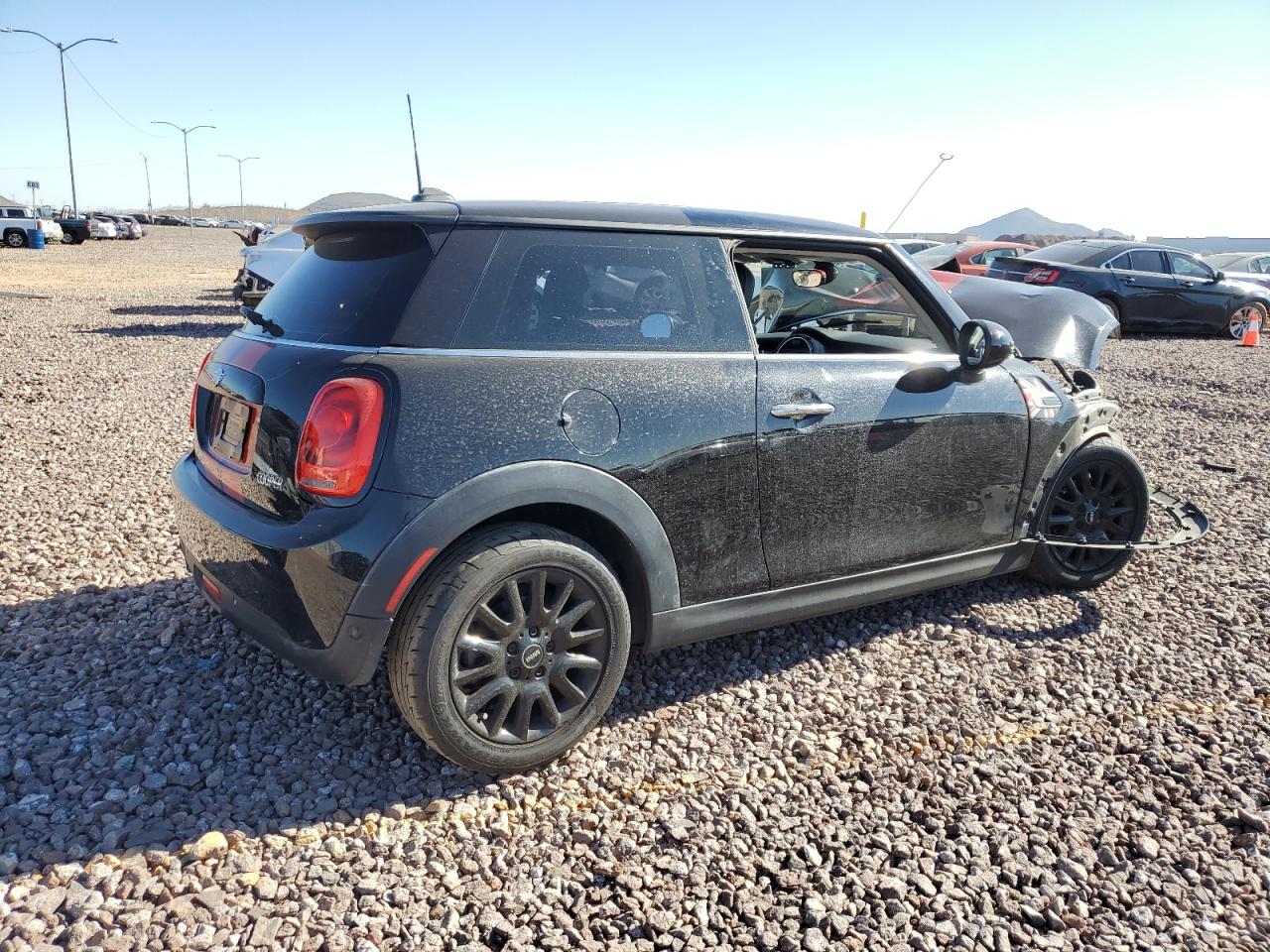 Photo 2 VIN: WMWXP5C52K2D72154 - MINI COOPER 