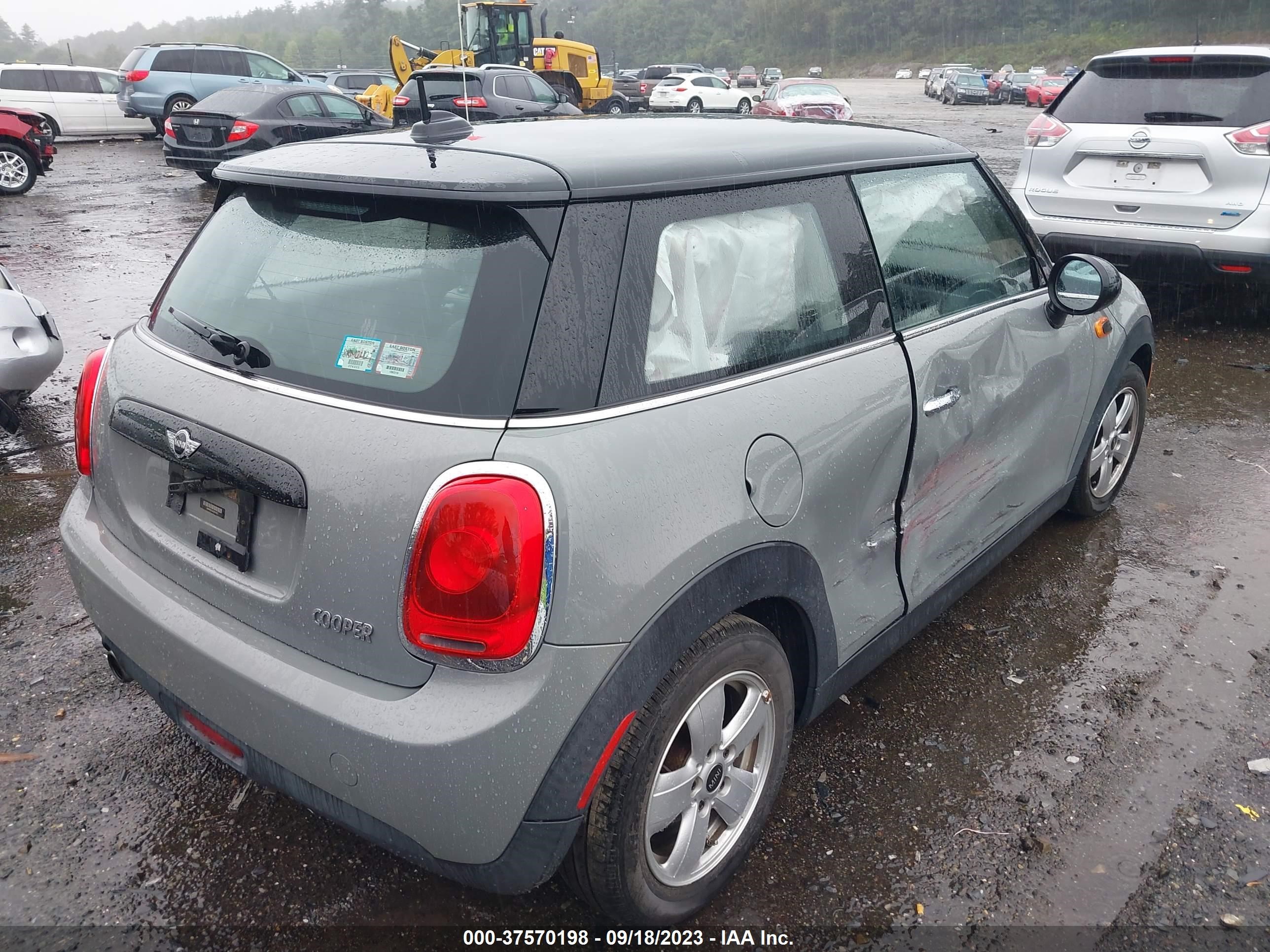 Photo 3 VIN: WMWXP5C53G3B14677 - MINI HARD TOP 