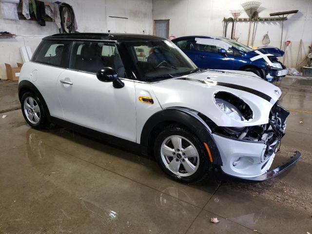 Photo 3 VIN: WMWXP5C54J3D01983 - MINI COOPER 