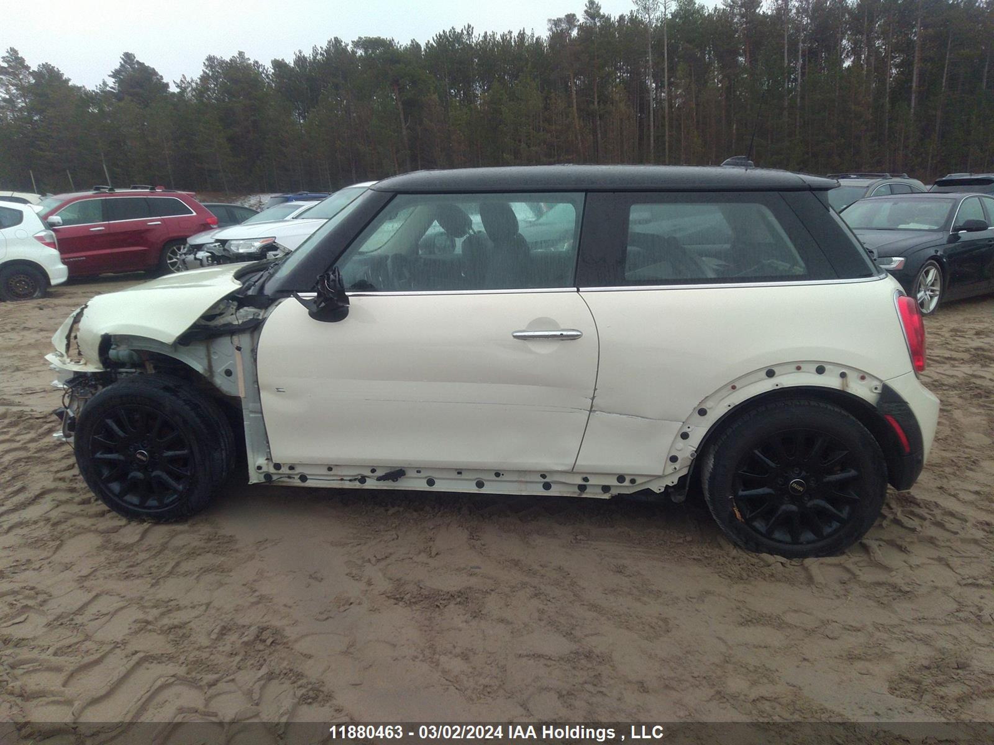 Photo 14 VIN: WMWXP5C56J2G64176 - MINI COOPER 