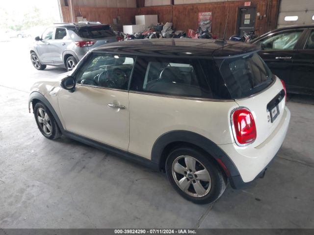 Photo 2 VIN: WMWXP5C57G3B15539 - MINI HARDTOP 