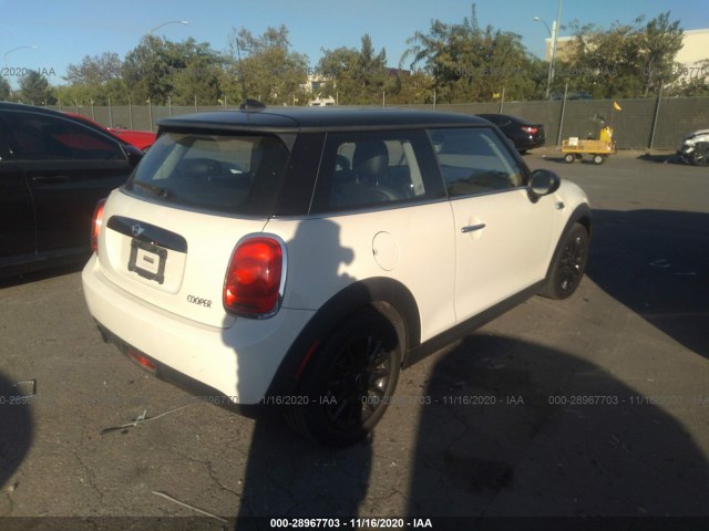 Photo 3 VIN: WMWXP5C57GT739564 - MINI COOPER HARDTOP 