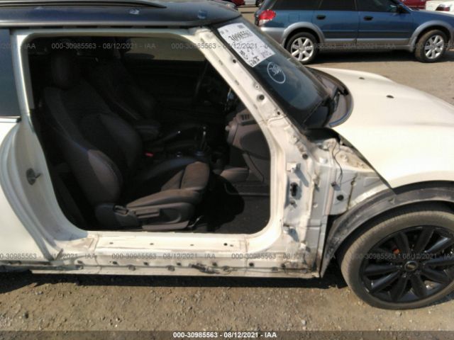 Photo 5 VIN: WMWXP5C57H3B15767 - MINI HARDTOP 2 DOOR 