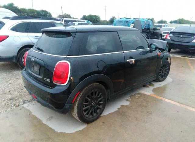 Photo 3 VIN: WMWXP5C58G3B76334 - MINI COOPER HARDTOP 