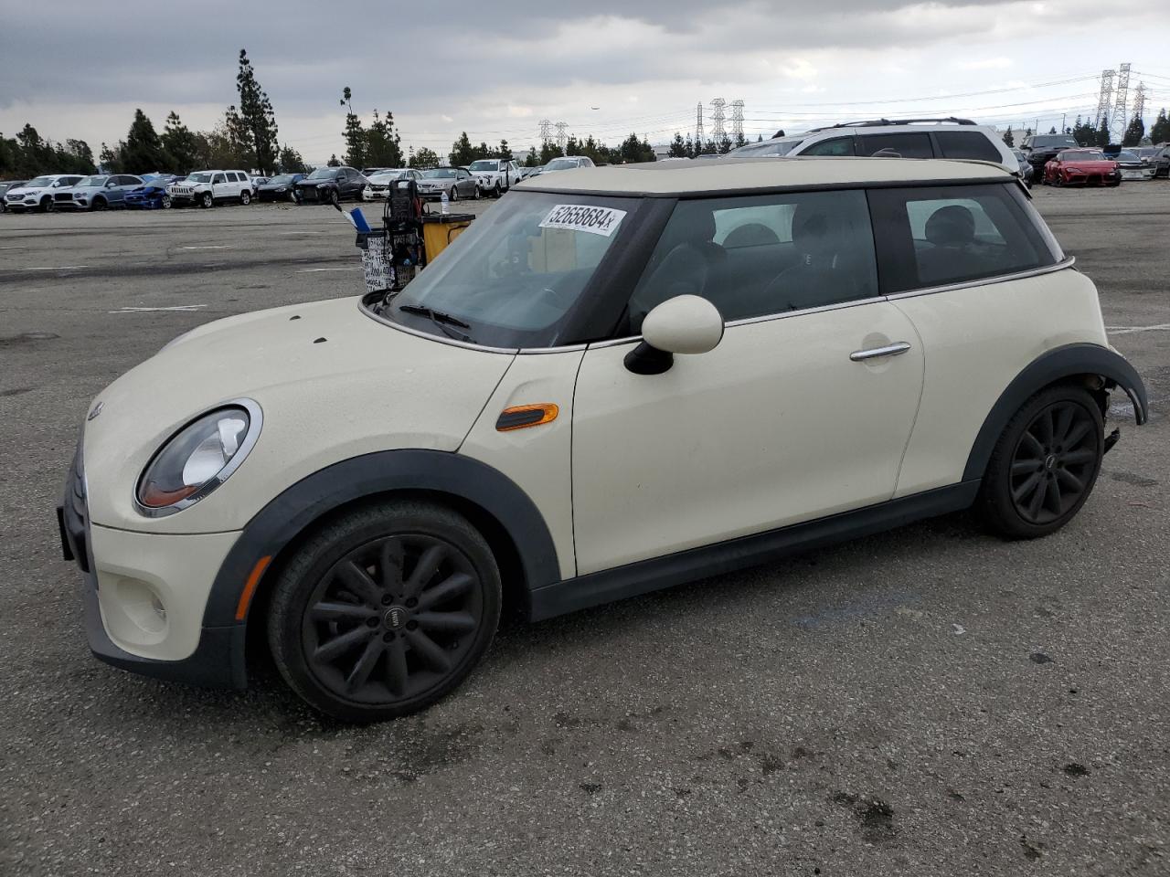 Photo 0 VIN: WMWXP5C58J2H29075 - MINI COOPER 