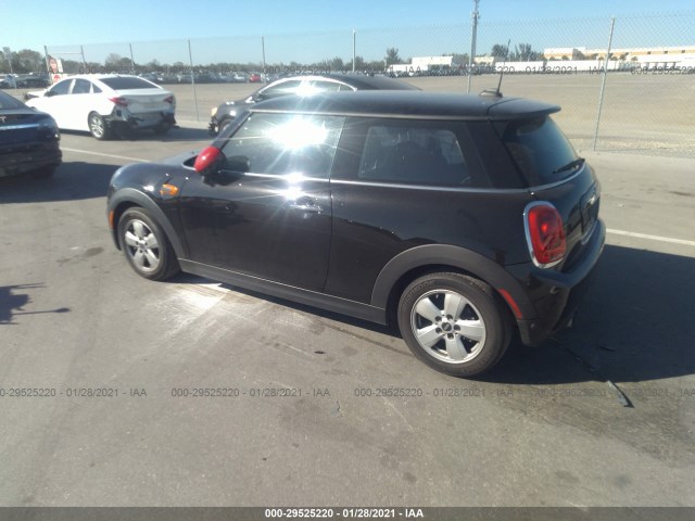 Photo 2 VIN: WMWXP5C58K2D72126 - MINI COOPER 