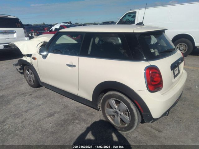 Photo 2 VIN: WMWXP5C58K2H31569 - MINI HARDTOP 2 DOOR 