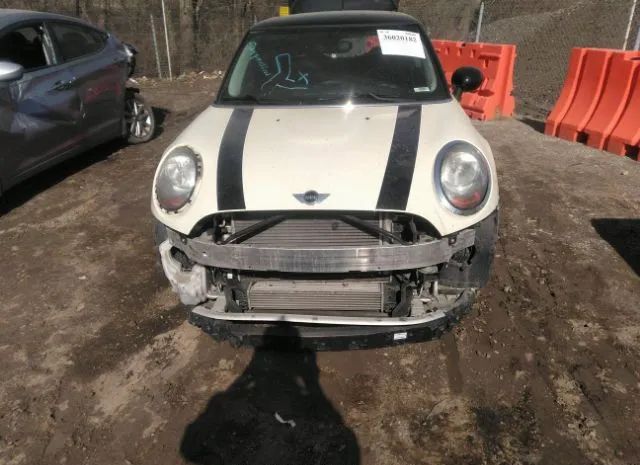 Photo 5 VIN: WMWXP5C59GT739548 - MINI COOPER HARDTOP 