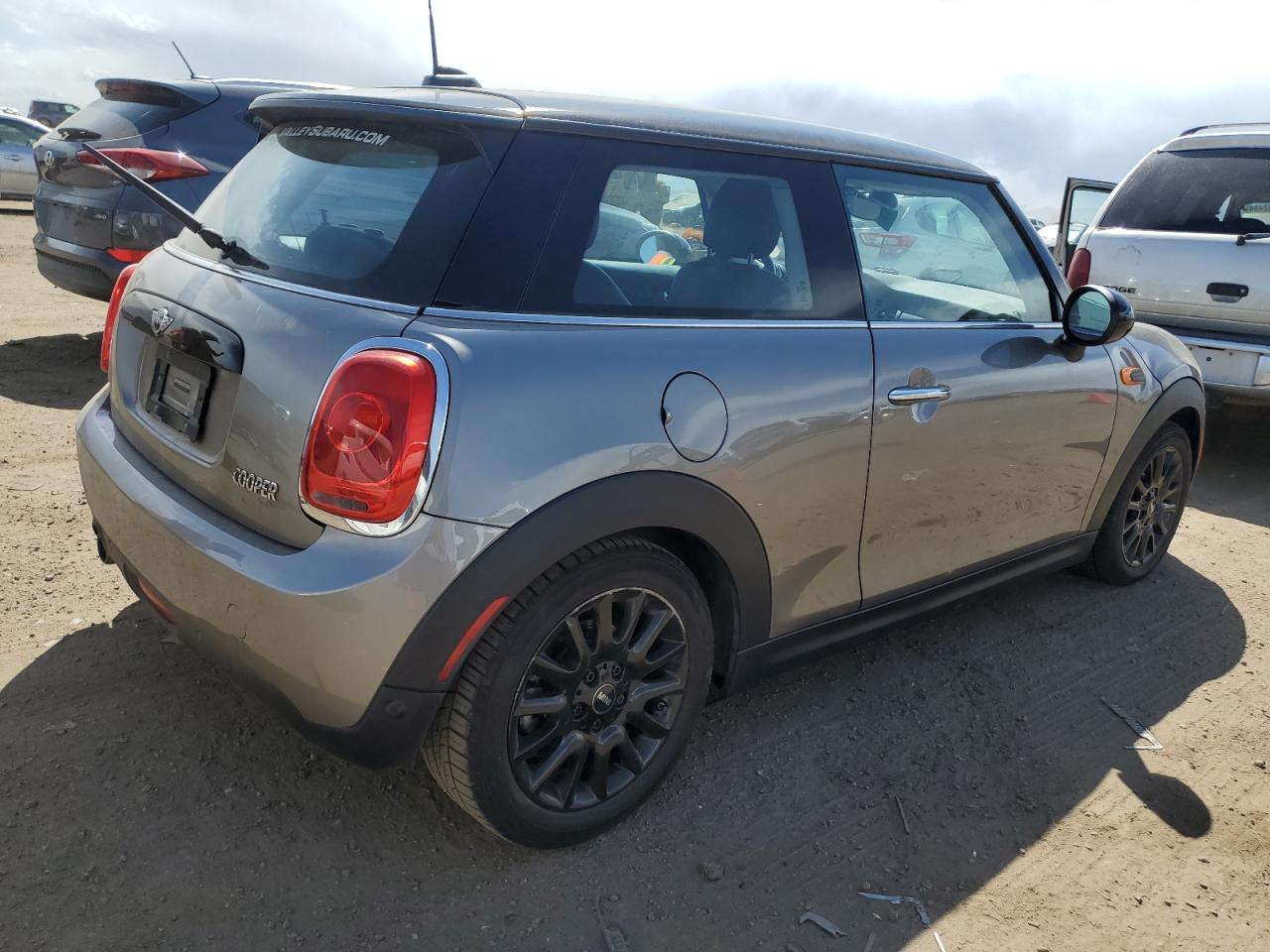 Photo 2 VIN: WMWXP5C59J2D71856 - MINI COOPER 