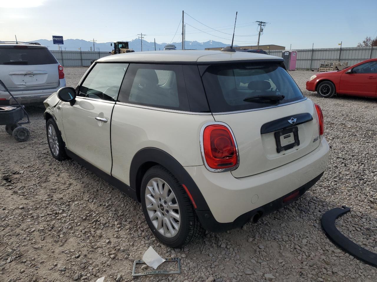 Photo 1 VIN: WMWXP5C5XG2D14266 - MINI COOPER 