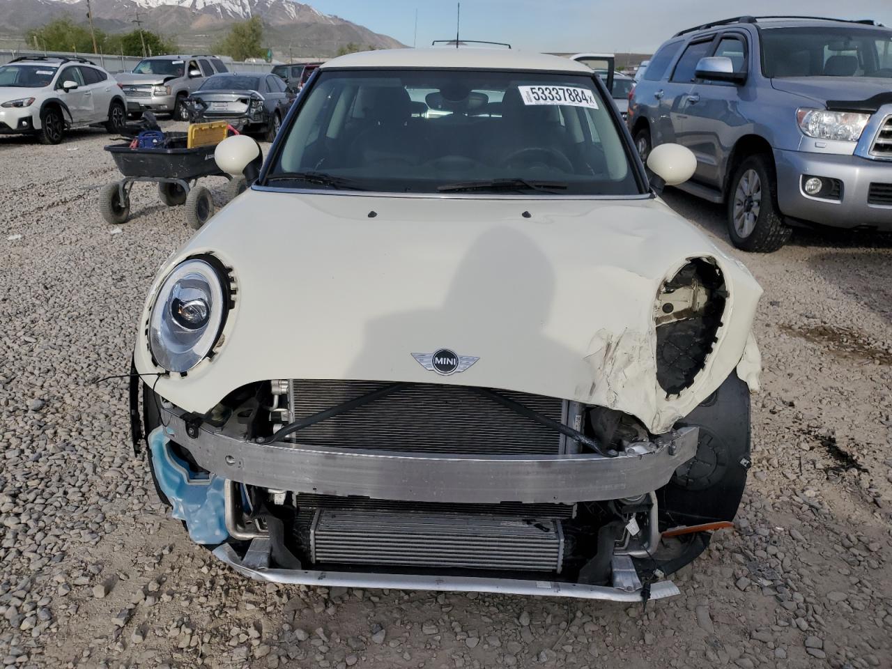 Photo 4 VIN: WMWXP5C5XG2D14266 - MINI COOPER 