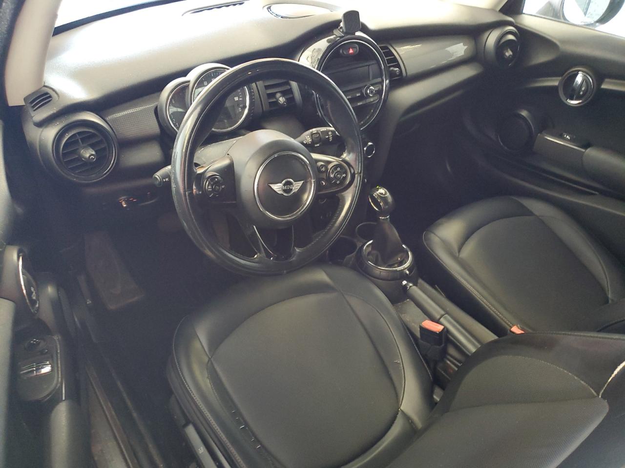 Photo 7 VIN: WMWXP5C5XG3B14918 - MINI COOPER 