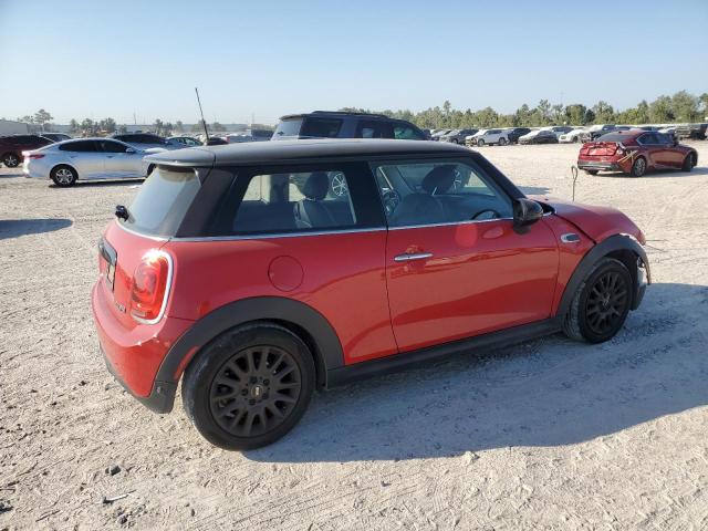 Photo 2 VIN: WMWXP5C5XK2H32061 - MINI COOPER 